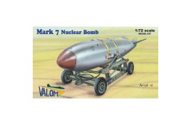 Valom 1/72 U.S. Mark 7 Nuclear Bomb with Cart